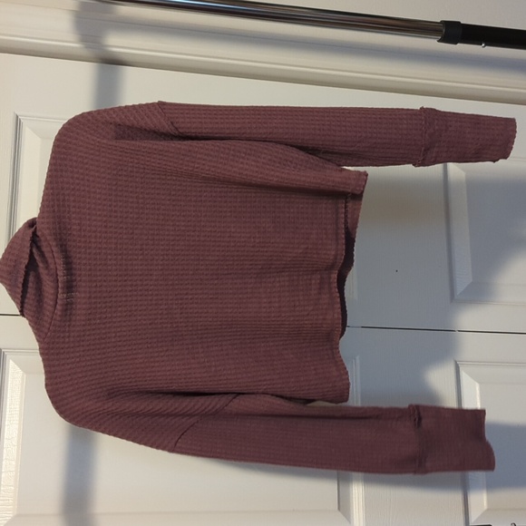 NWT Wild Fable dark mauve cropped turtle neck long sleeve - Picture 3 of 3
